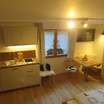 Haus Hubertus - Gaestehaus Sahler Partenen