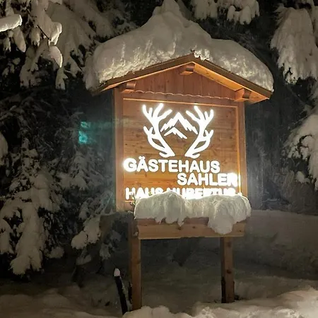 Haus Hubertus - Gaestehaus Sahler *