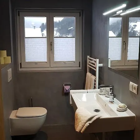 Haus Hubertus - Gaestehaus Sahler Lejlighed